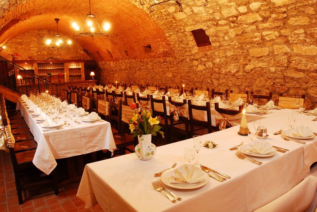Erhardt Superior Rooms Sopron Exterior foto